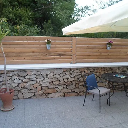 Floresita Apartment