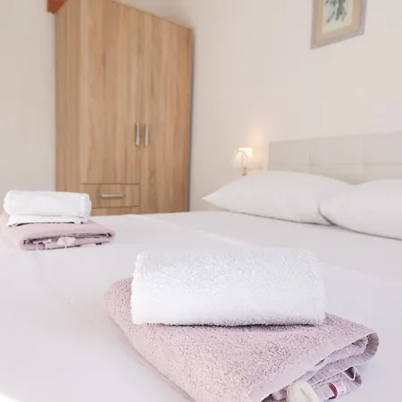 Apartament Floresita